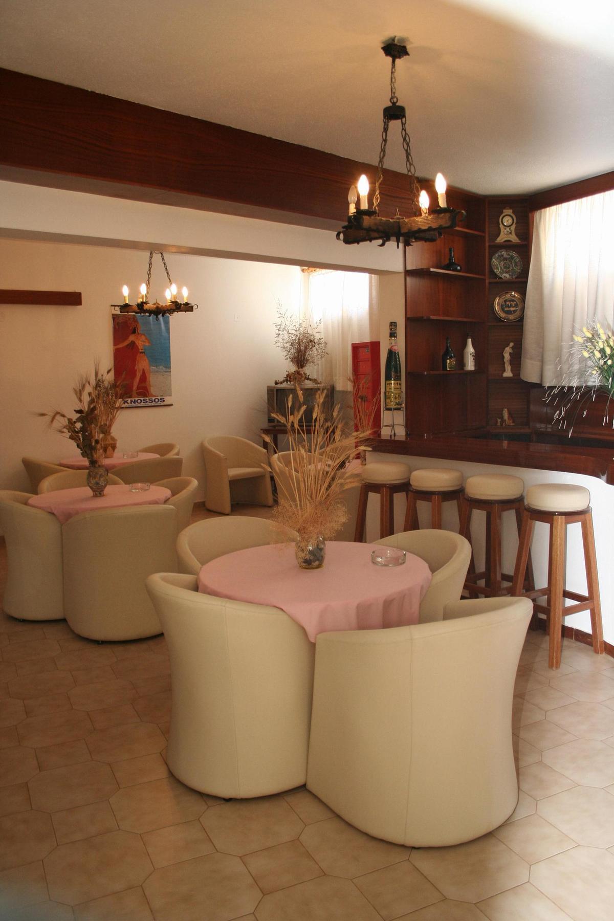 Lovely Holidays Hotel Hersonissos  Bagian luar foto